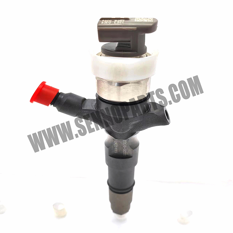 High quality diesel common rail fuel injectors 23670-30300